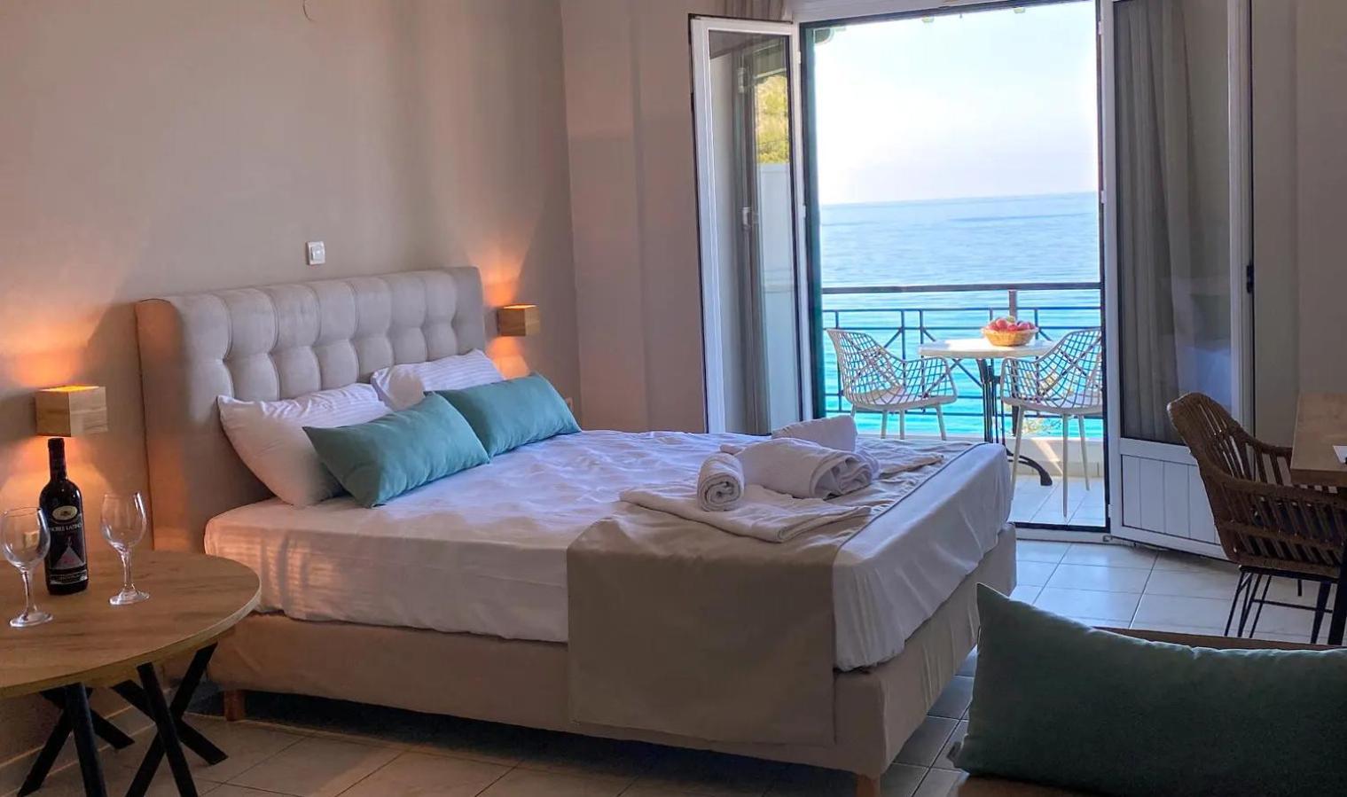 Sunset Premium Studio 7 Áyios Nikítas Екстериор снимка